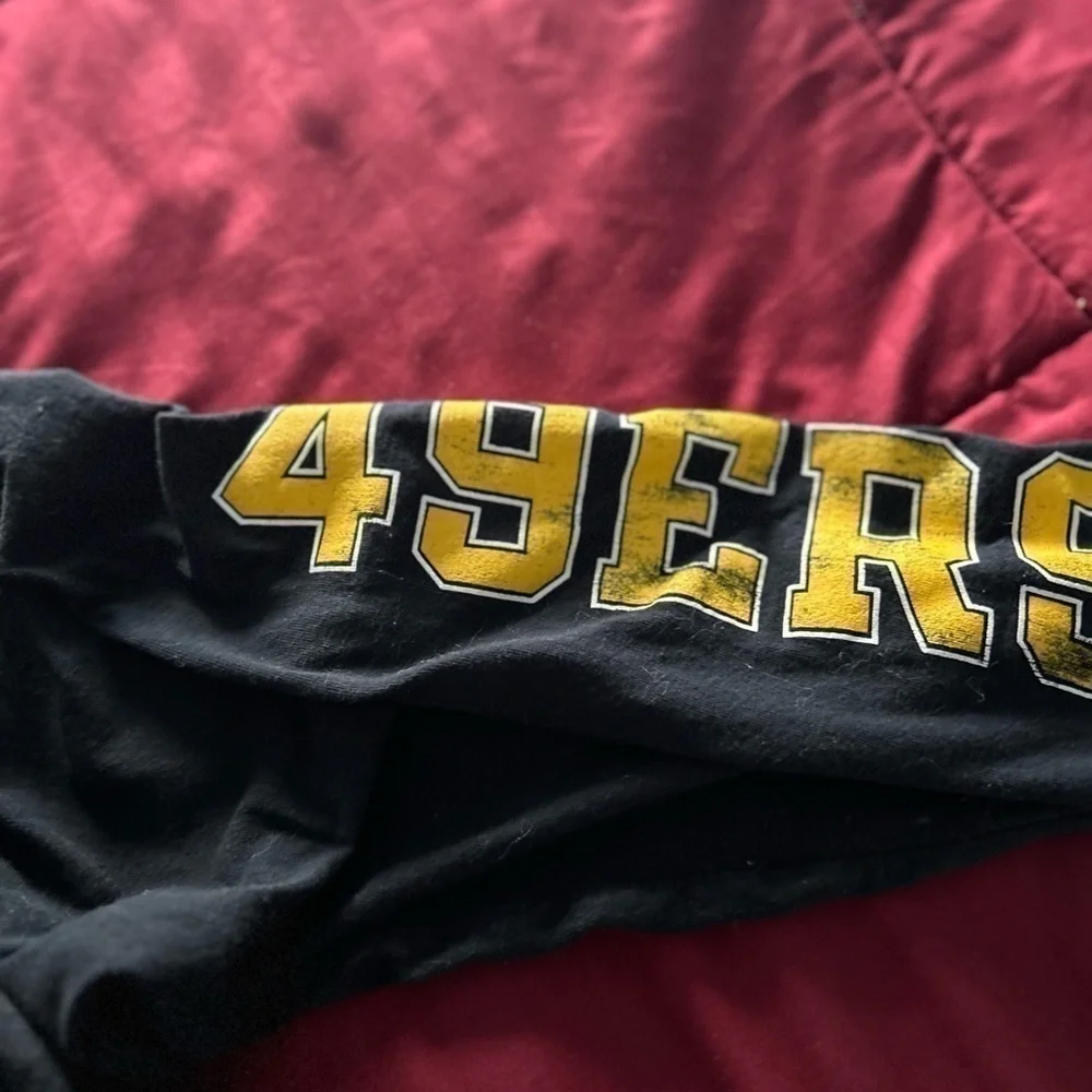 Long Beach State University long sleeve T-shirt - Picture 2 of 4